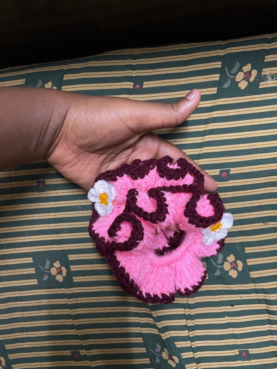 Chouchou en tricot rose floral