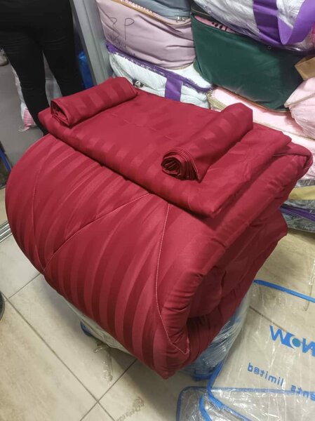 4pcs SUPERKING size duvets