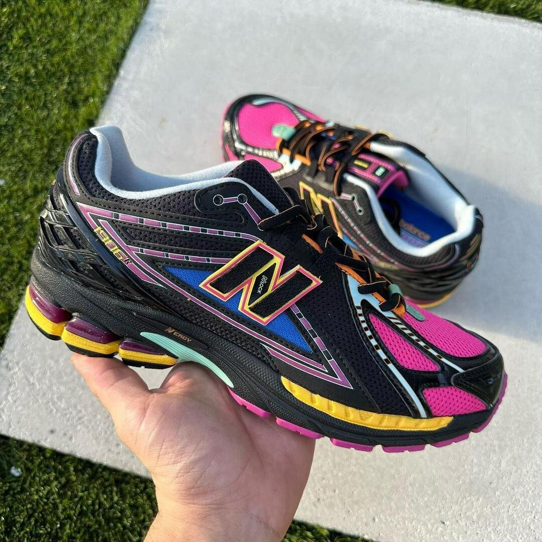 New Balance Sneakers