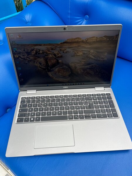 Ordinateur Portable Dell 3561