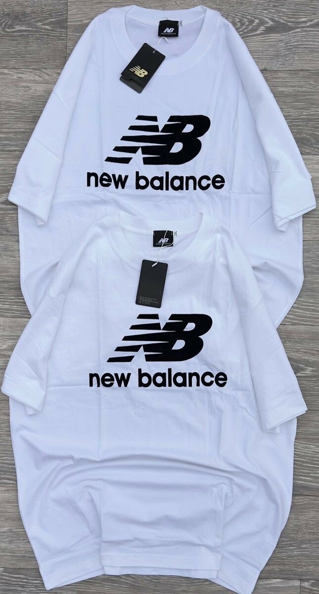 T-shirts oversize logo