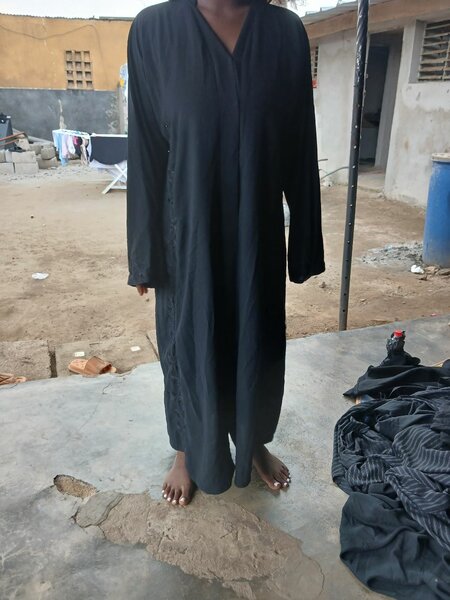 Robe longue noire chic