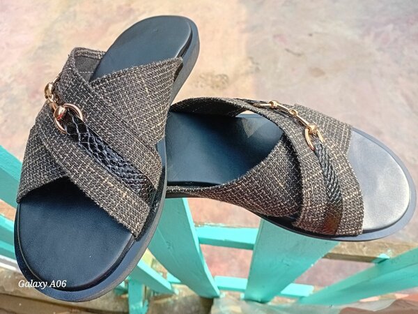 Sandales croisées élégantes