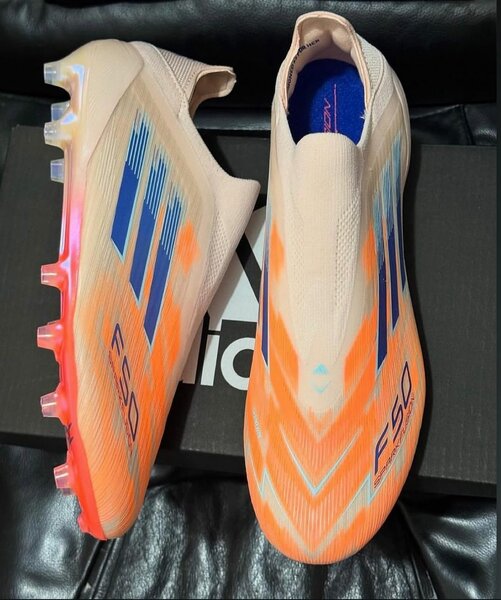 Chaussures de Football F50