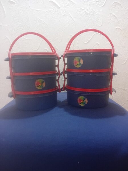 Ensemble de boîtes empilables