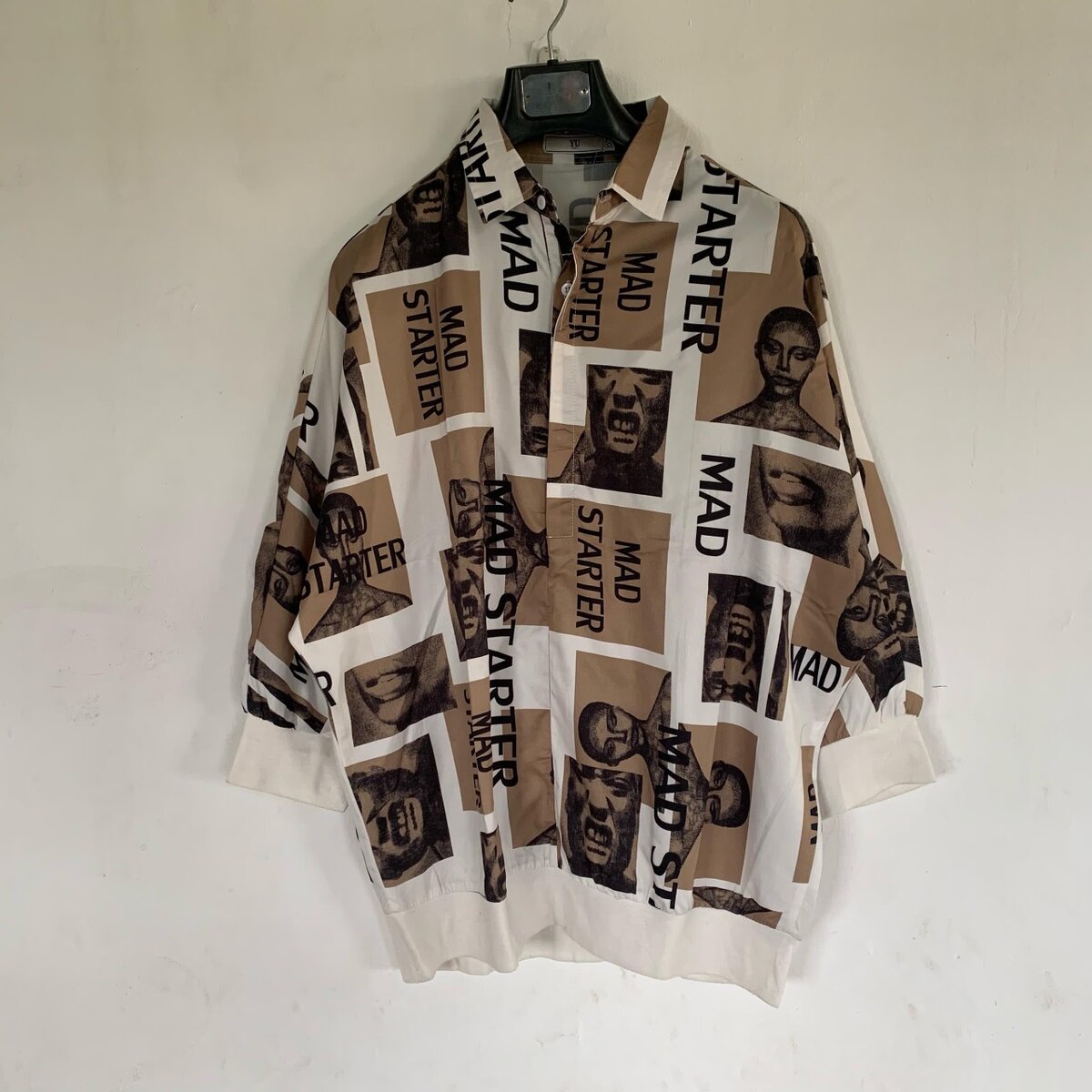 T-Shirt, Chemise, Et autres