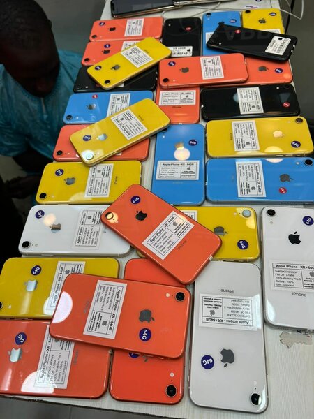iPhones XR 64 Go - Multicolore