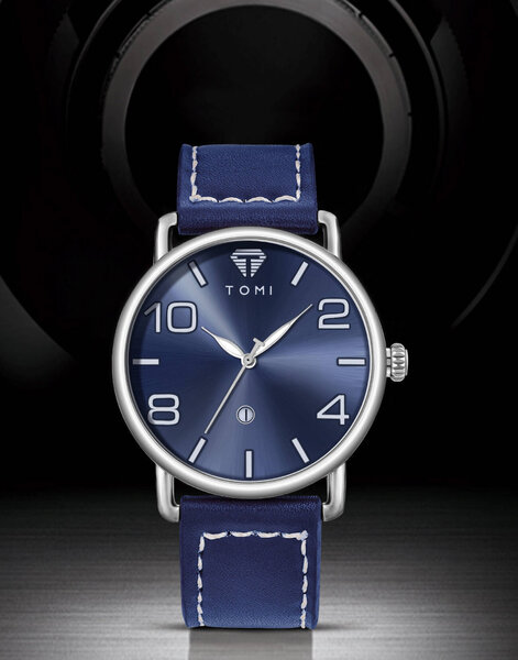Montre élégante en cuir bleu