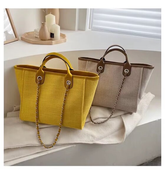 Sacs colorés en toile élégante