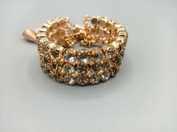 Trendy Elegant crystal stone 3 layer Adustable bracelete for