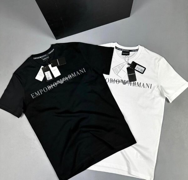 T-shirts de designer noir et blanc