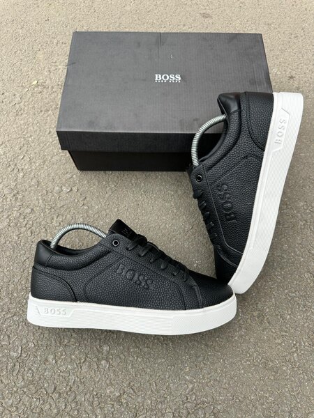 Paire de baskets boss