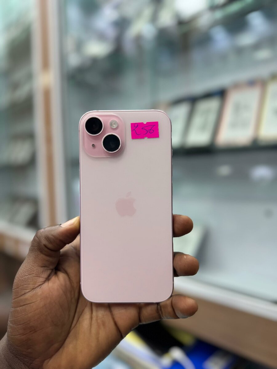 iPhone 15 simple 25Go très pro