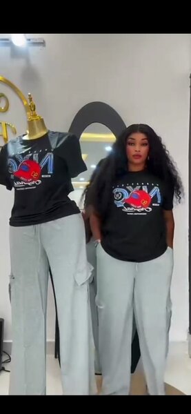 Tenue décontractée T-shirt & Pantalon femme