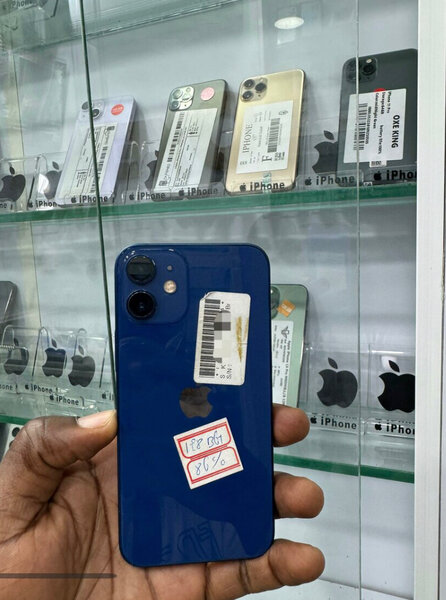 iPhone 12 Bleu Reconditionné