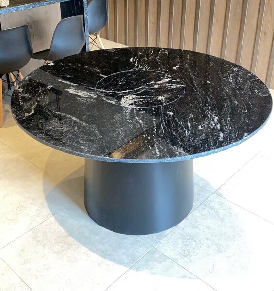 Table ronde en marbre noir