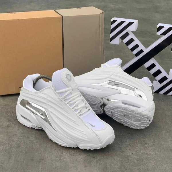 Chaussures de sport blanches