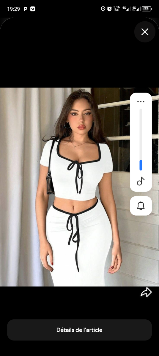 Ensemble blanc avec jupe