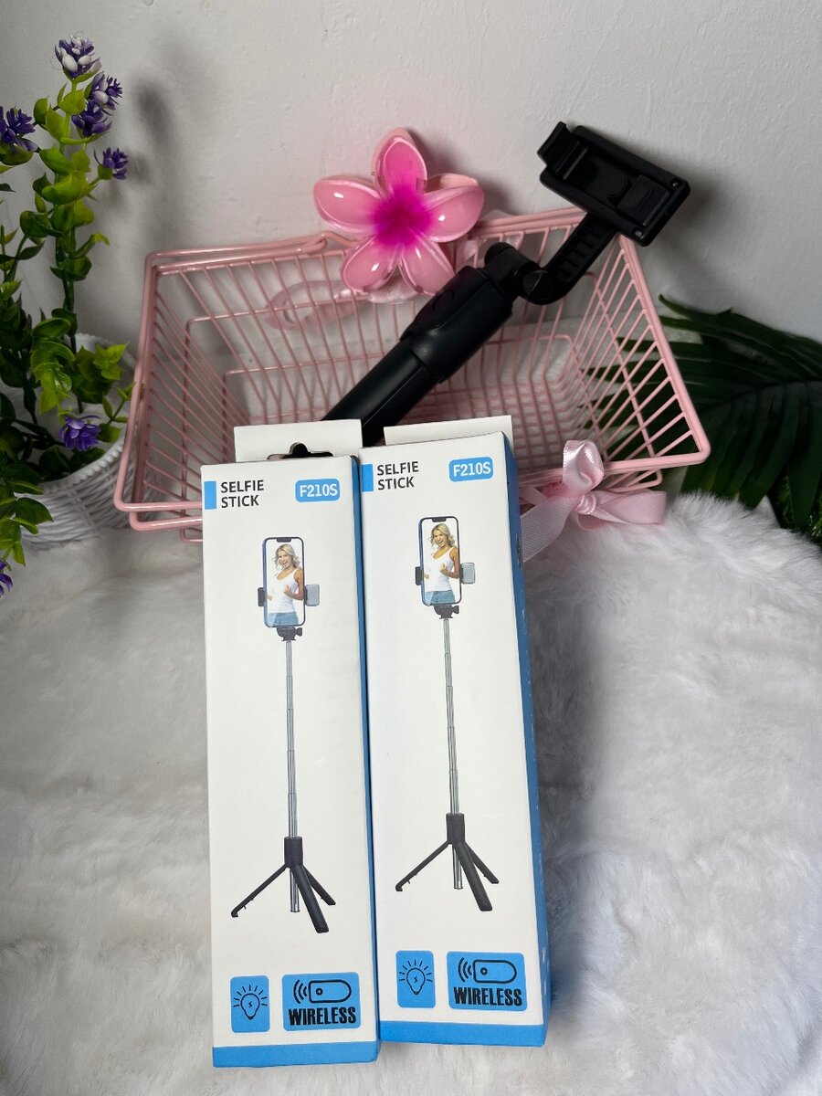 Selfie stick with led light