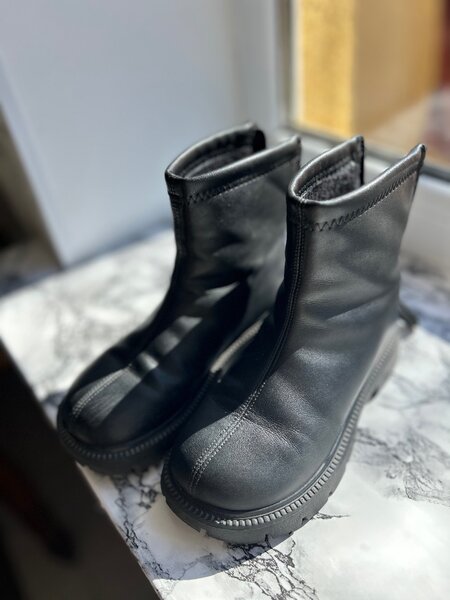 Демисезонные сапоги челси