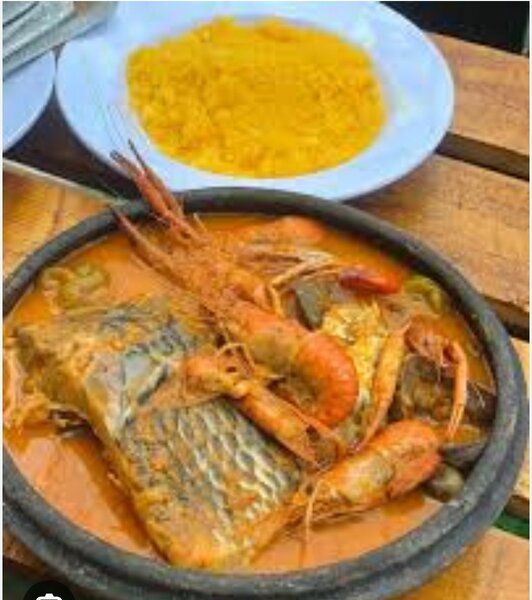 Soupe épicée de fruits de mer