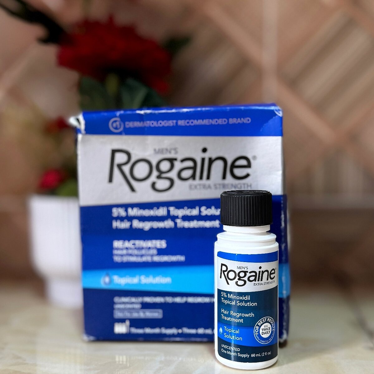 ROGAINE 5% MINOXIDIL SOLUTION