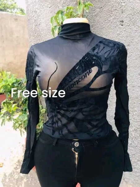 Quality thrifted tops 