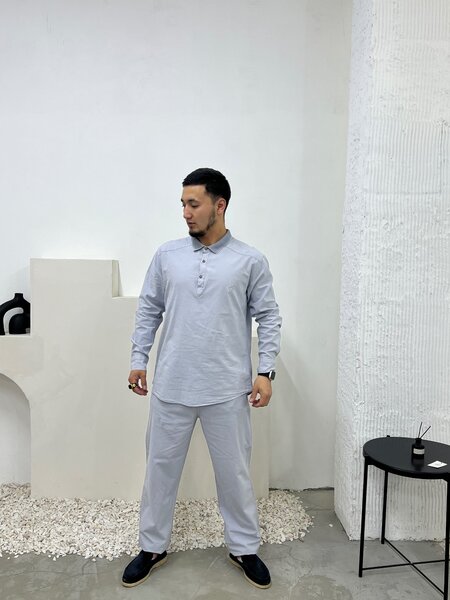 Камис костюм