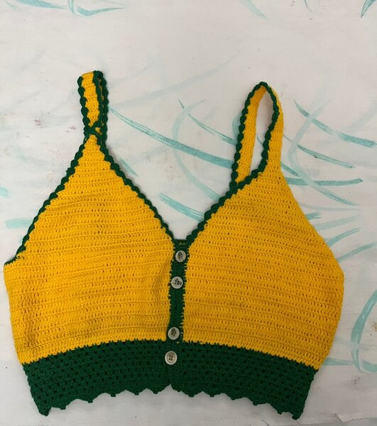 Top crochet jaune et vert