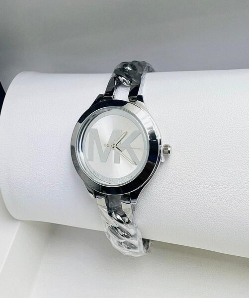 Montre élégante MK acier inoxydable