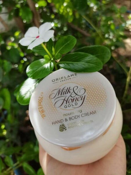 Oriflame Milk and Honey Gold Hand and Body Cream