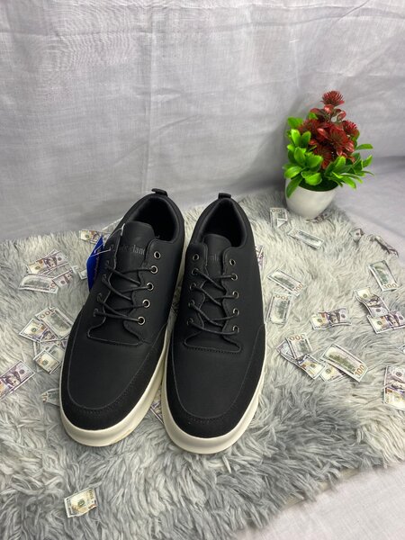 Chaussures Basses Noires homme