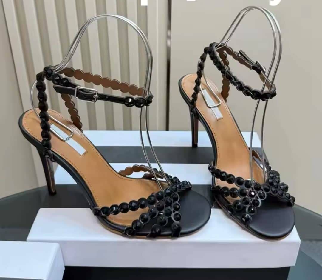 Sandales à talons perlées