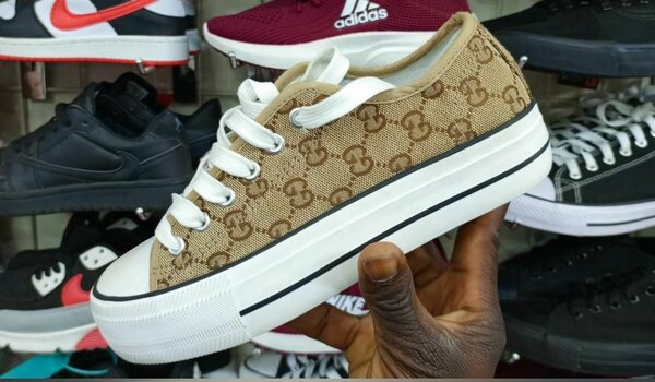Big heel converse