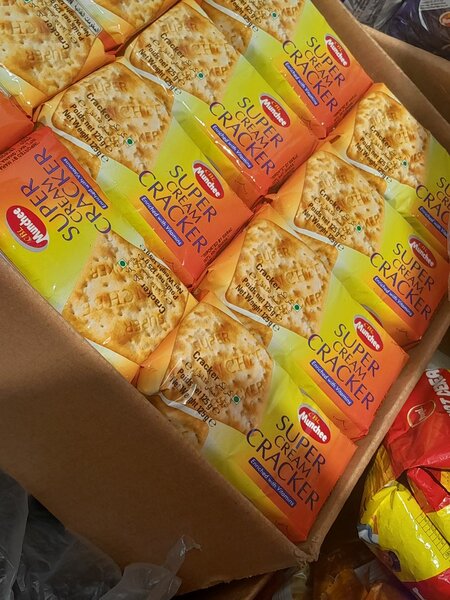 Munchee super cream cracker