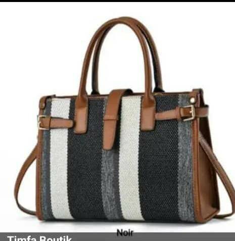 Sac à main rayé élégant