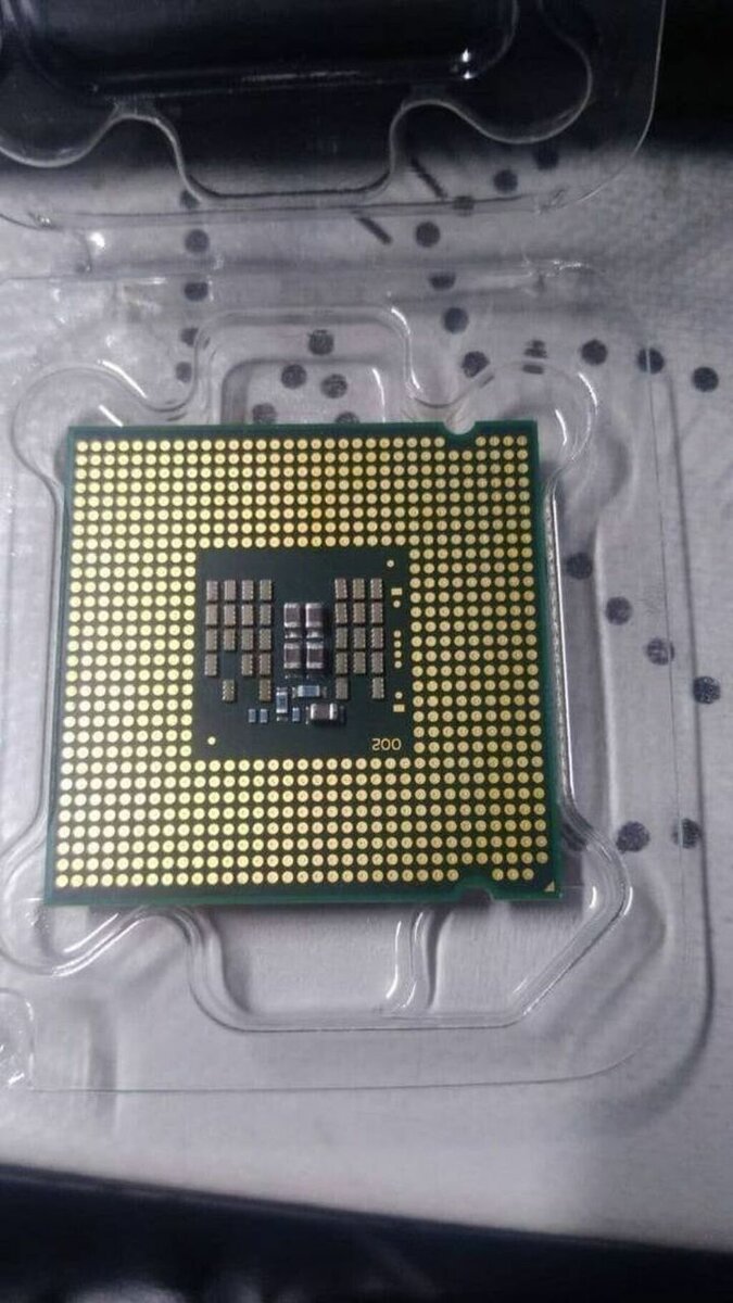 Процессор Intel Core2 Quad Q9300 4-ЯДРА 775СОКЕТ
