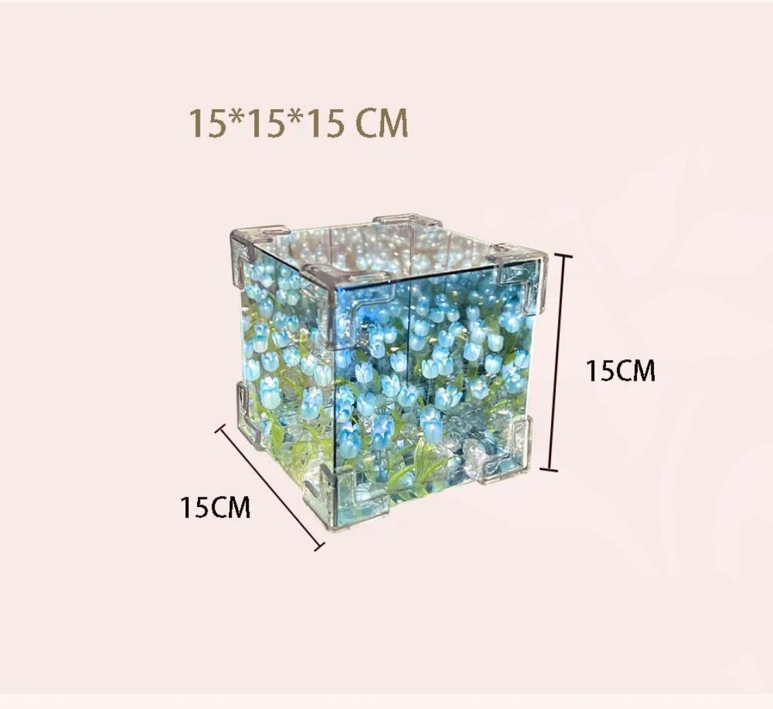 Светильник с бесконечными тюльпанами