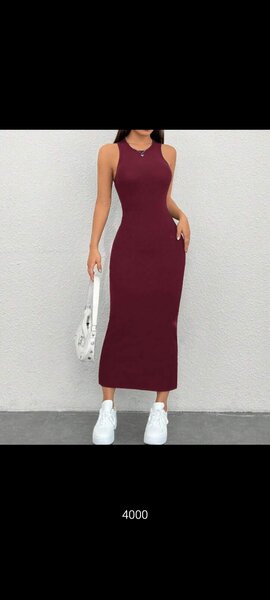 Robe moulante bordeaux élégante