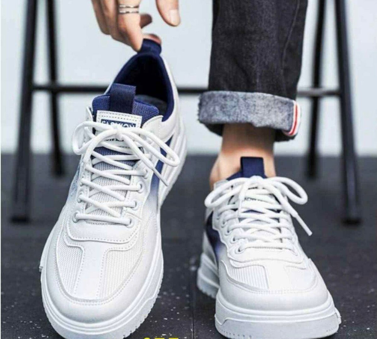 Baskets blanches urbaines tendance