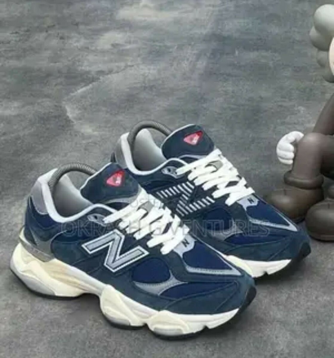 NEW BALANCE 9060