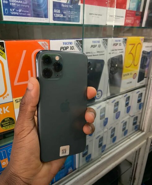 iPhone 11 Pro Max 64GB Gris