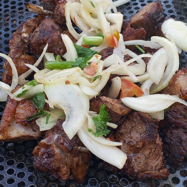 Grillade de viande savoureuse