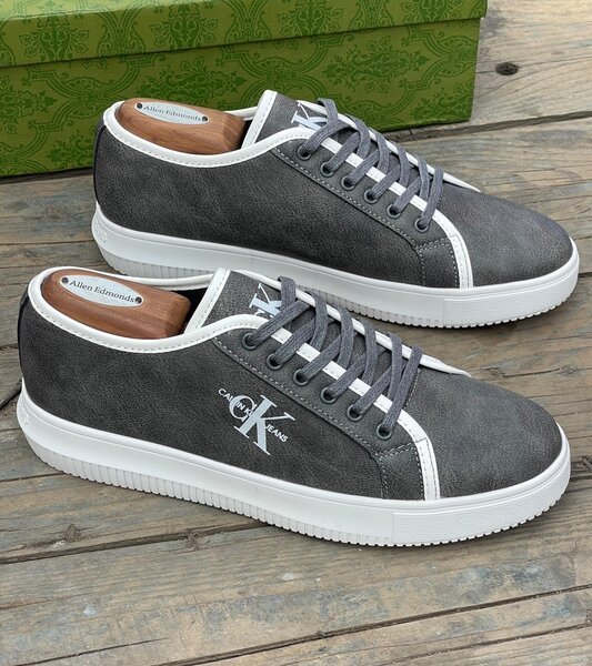 CALVIN KLEIN GRAY AND WHITE