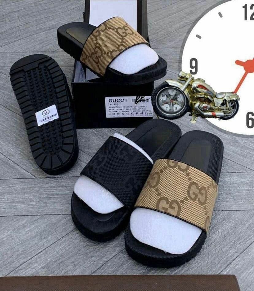 Unisex slides