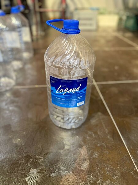 Бутылки 5 литров