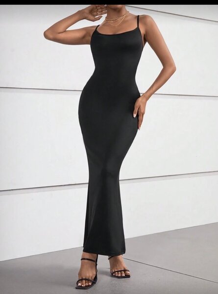 Longue Robe  noir élégante