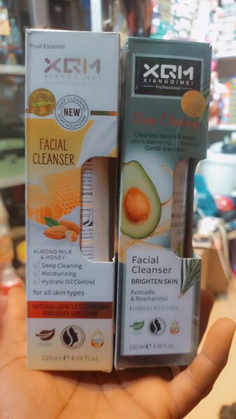 XQM facial cleansing foam