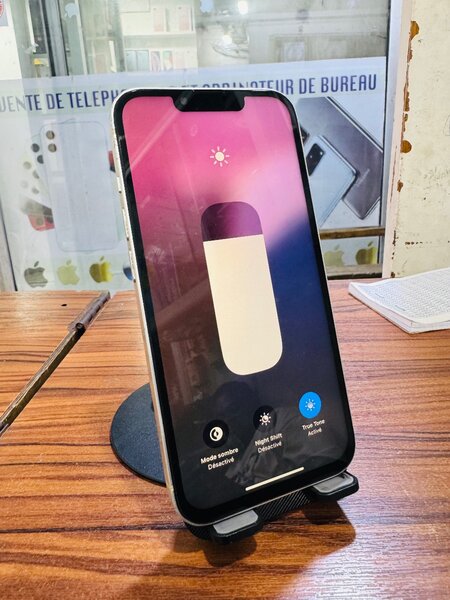 iPhone 13 128giga avec ID