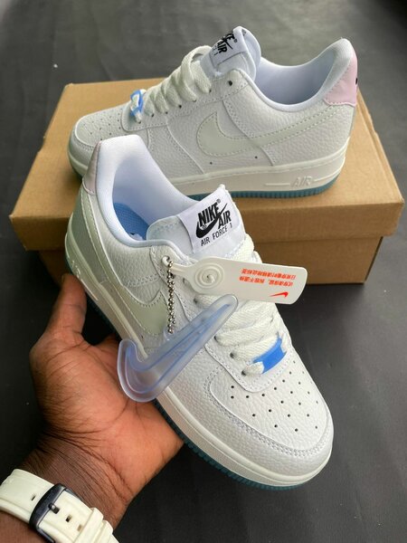 Nike Air Force 1 Sneaker